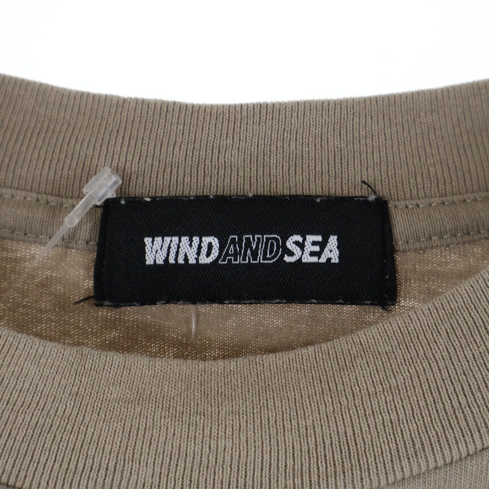 N.HOOLYWOOD(エヌハリウッド) ×WIND AND SEA ウィンダンシー ワンポイントロゴ刺繍Tシャツ 半袖クルーネックカットソー ベージュ NHWS-007