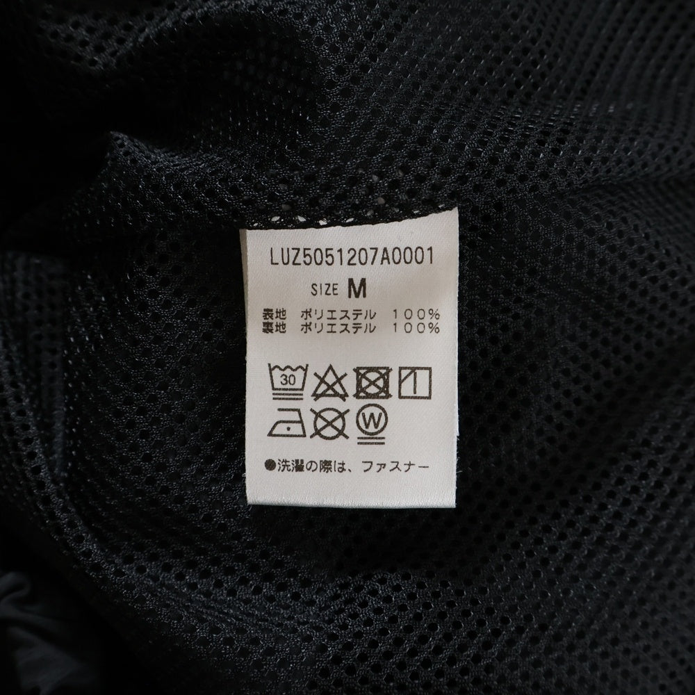 UMBRO(アンブロ) ×LUI'S ルイス ロゴエンブロイダリー ジップアップ ナイロン トラックジャケット ブラック LUZ5051207A0001