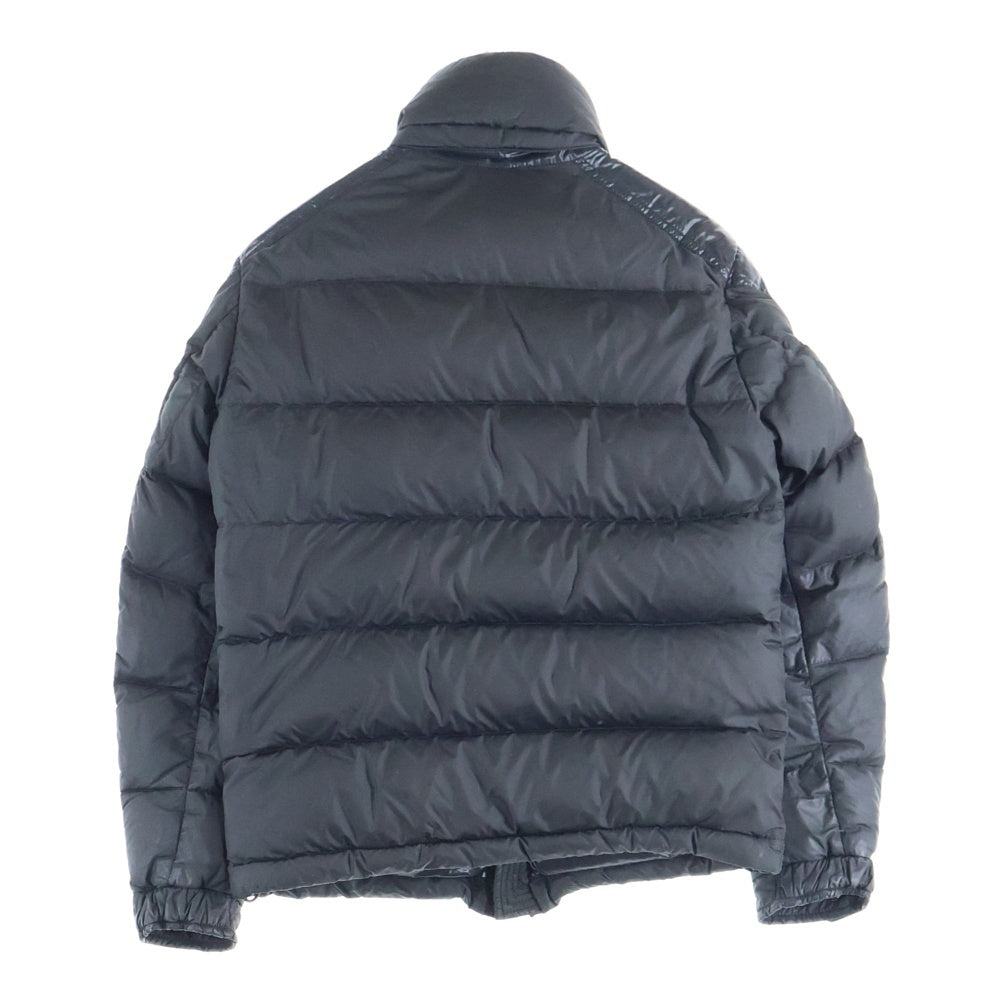 MONCLER(モンクレール) CHEVALIER シュヴァリエ アームロゴデザイン ジップアップ ダウンジャケット ブラック 920-091-40365-50