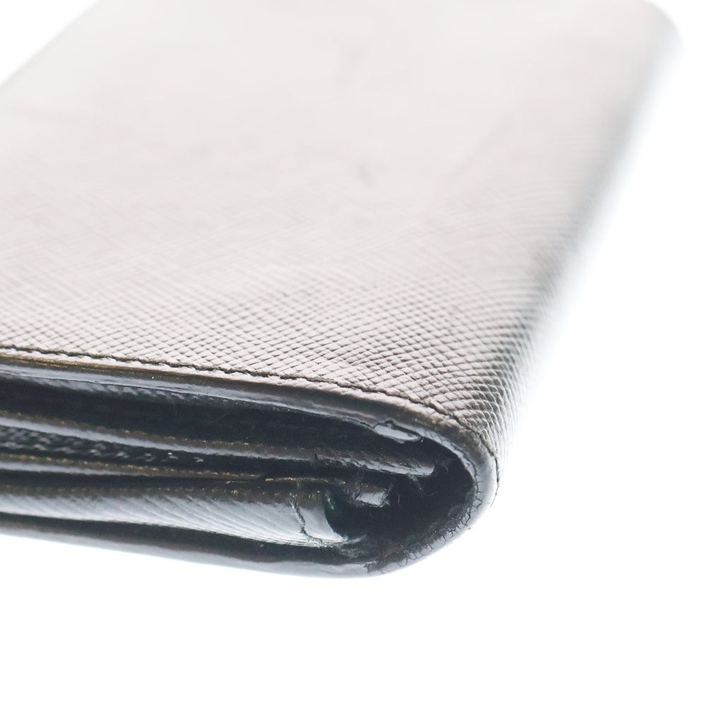 PRADA(プラダ) フロントロゴプレート レザー コンパクトカードケース 二つ折り財布 ブラック