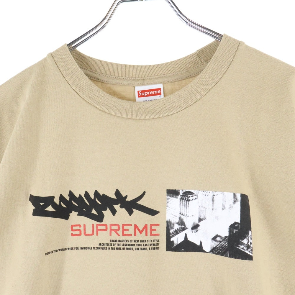 SUPREME(シュプリーム) 25SS ×Zoo York Dynasty Tee ズーヨーク ダイナスティ フロントプリントTシャツ 半袖クルーネックカットソー ブラウン