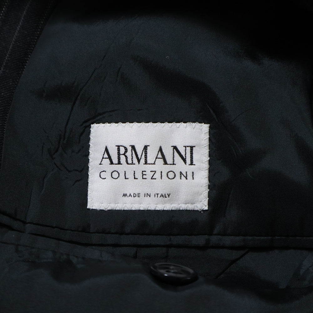 ARMANI COLLEZIONI(アルマーニ コレツィオーニ) ダブルポケット ピークドラペル ストライプ柄 テーラードジャケット 1タック ジップアップ スラックスパンツ セットアップ ブラック 2B55CF/2B55CF