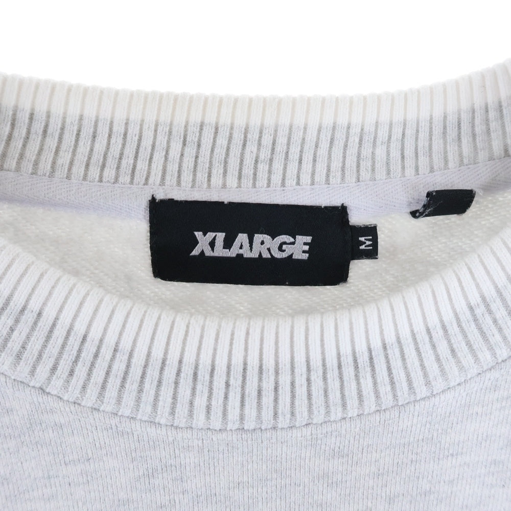 X-LARGE(エクストララージ) 22AW FELT LOGO CREWNECK SWEAT フロントフェルトロゴ クルーネック スウェット トレーナー グレー 101224012024