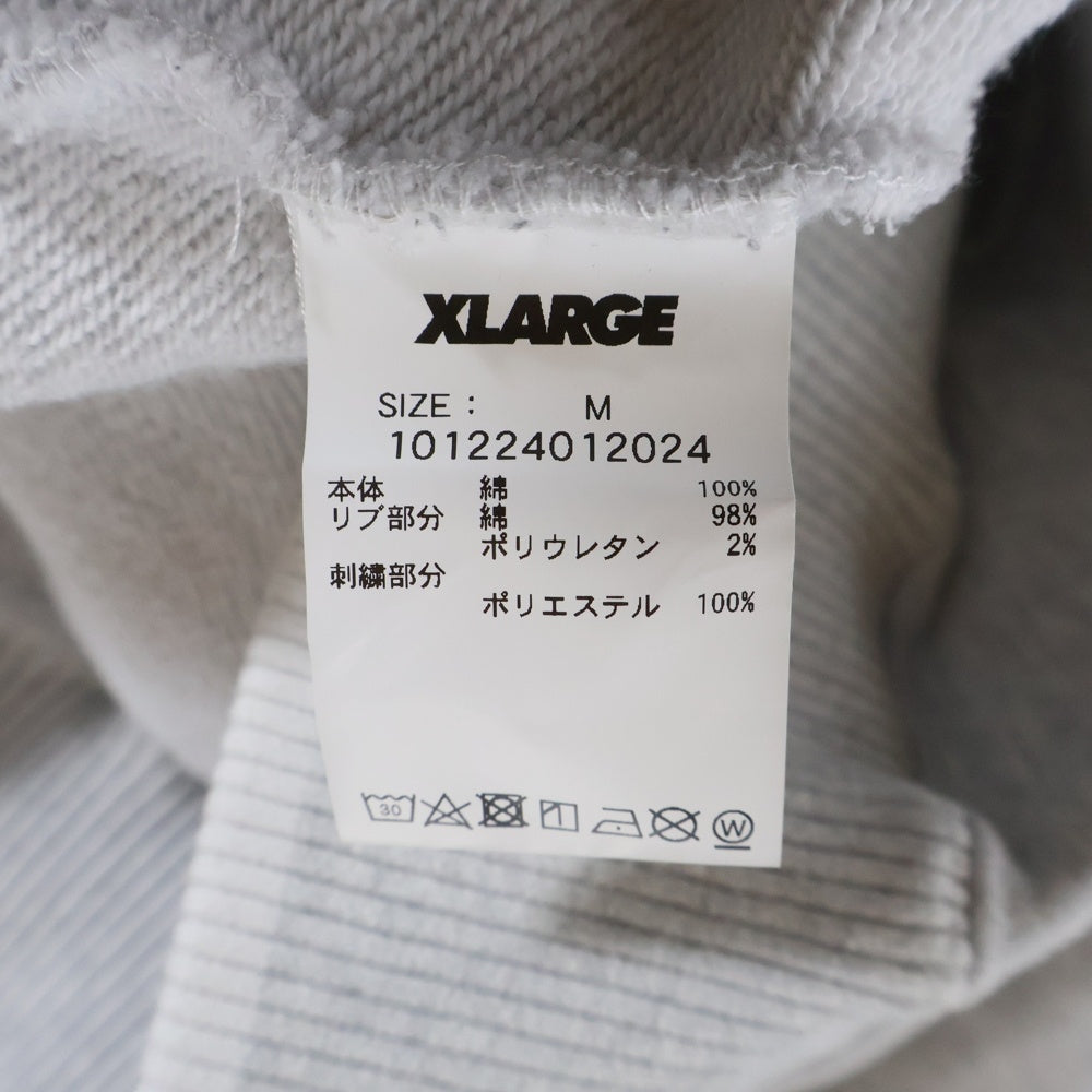 X-LARGE(エクストララージ) 22AW FELT LOGO CREWNECK SWEAT フロントフェルトロゴ クルーネック スウェット トレーナー グレー 101224012024