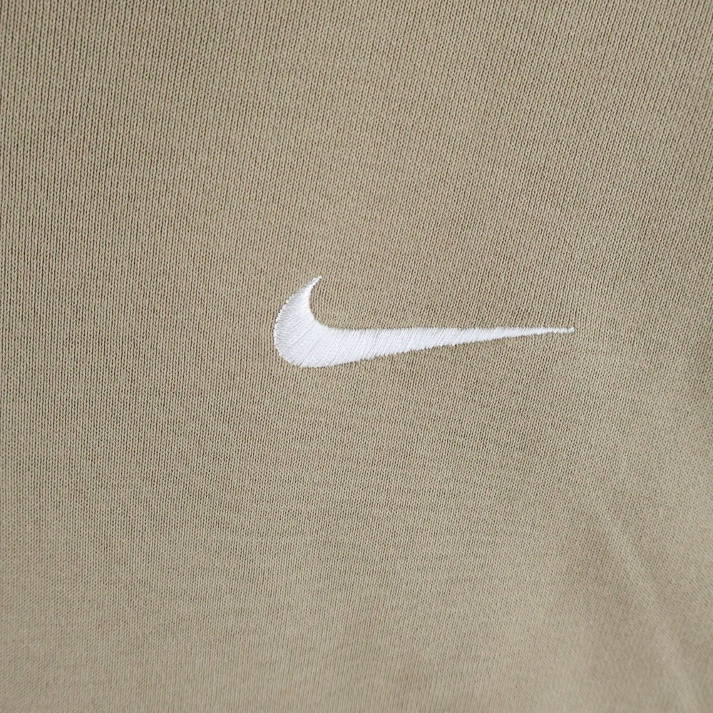 NIKE(ナイキ) CLUB FT CREW クラブフランチ ロゴエンブロイダリー クルーネック スウェットトレーナー ベージュ 637903-247