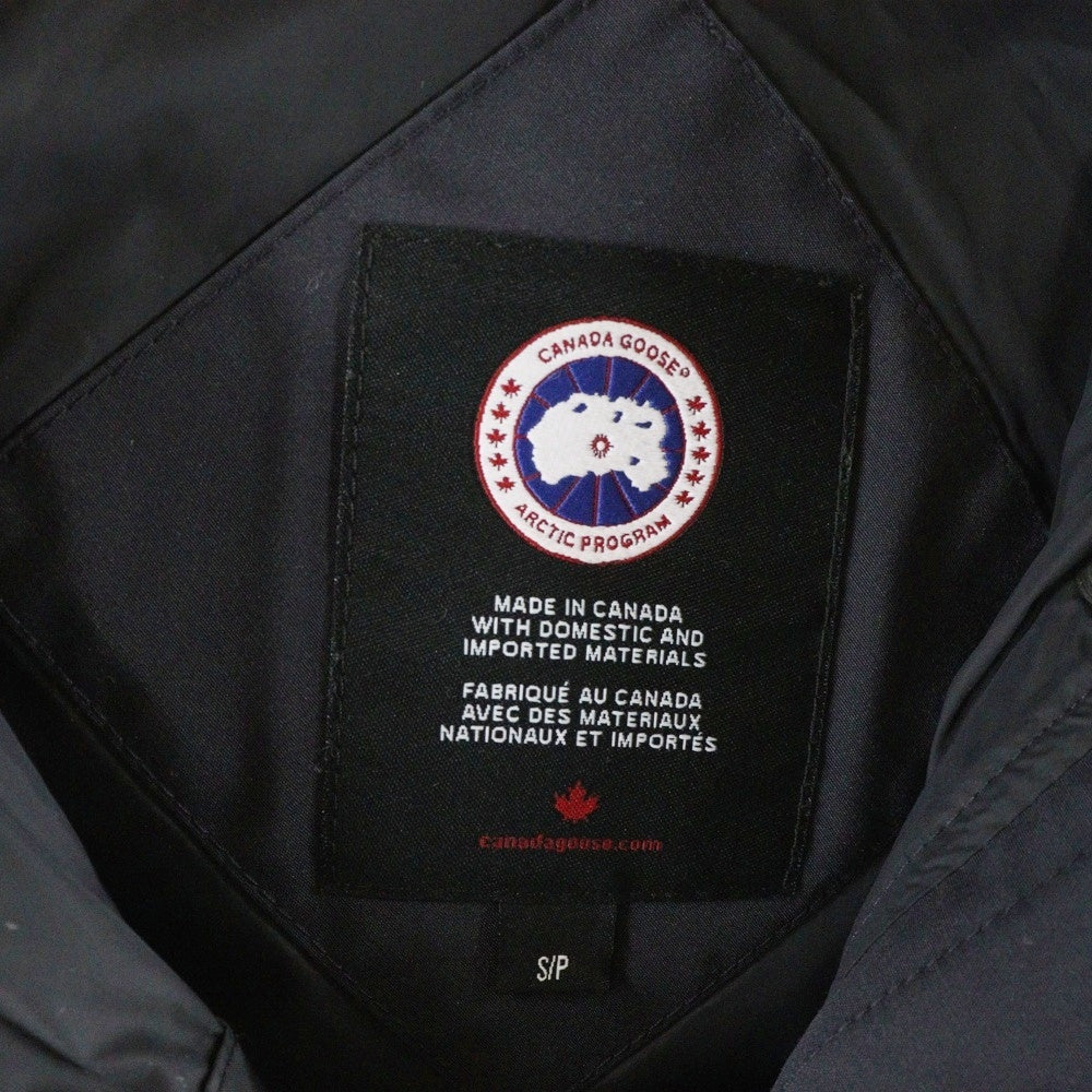 CANADA GOOSE(カナダグース) MACKENZIE PARKA マッケンジーパーカー ファーフーディーダウンコートジャケット レディース ブラック 2302JL