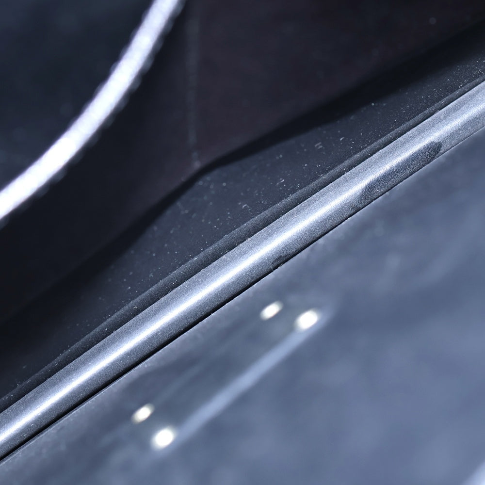 LOUIS VUITTON(ルイヴィトン) ロブスト2 タイガレザー レザーハンドル ビジネスバック ブラック M32752