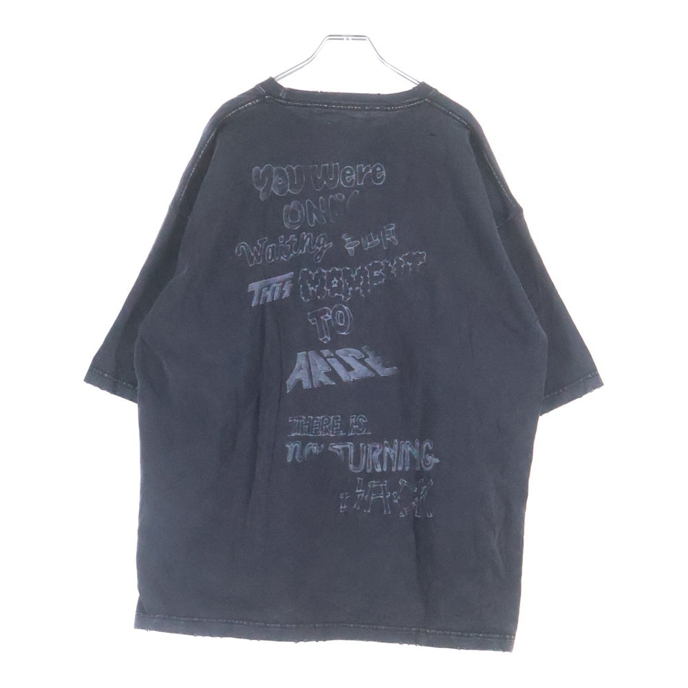 MAISON MIHARAYASUHIRO(メゾンミハラヤスヒロ) ×ISAMU KATAYAMA BACKLASH イサムカタヤマバックラッシュ 25周年記念 硫化染 両面プリントTシャツ 半袖クルーネックカットソー グレー C13TS511