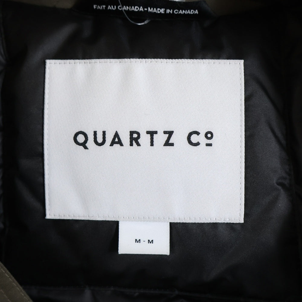NO BRAND(ノーブランド) QUARTZ クォーツ マルチフラップポケット ファー付き フーデッド ジップアップ ダウンジャケット ベージュ QC-010076