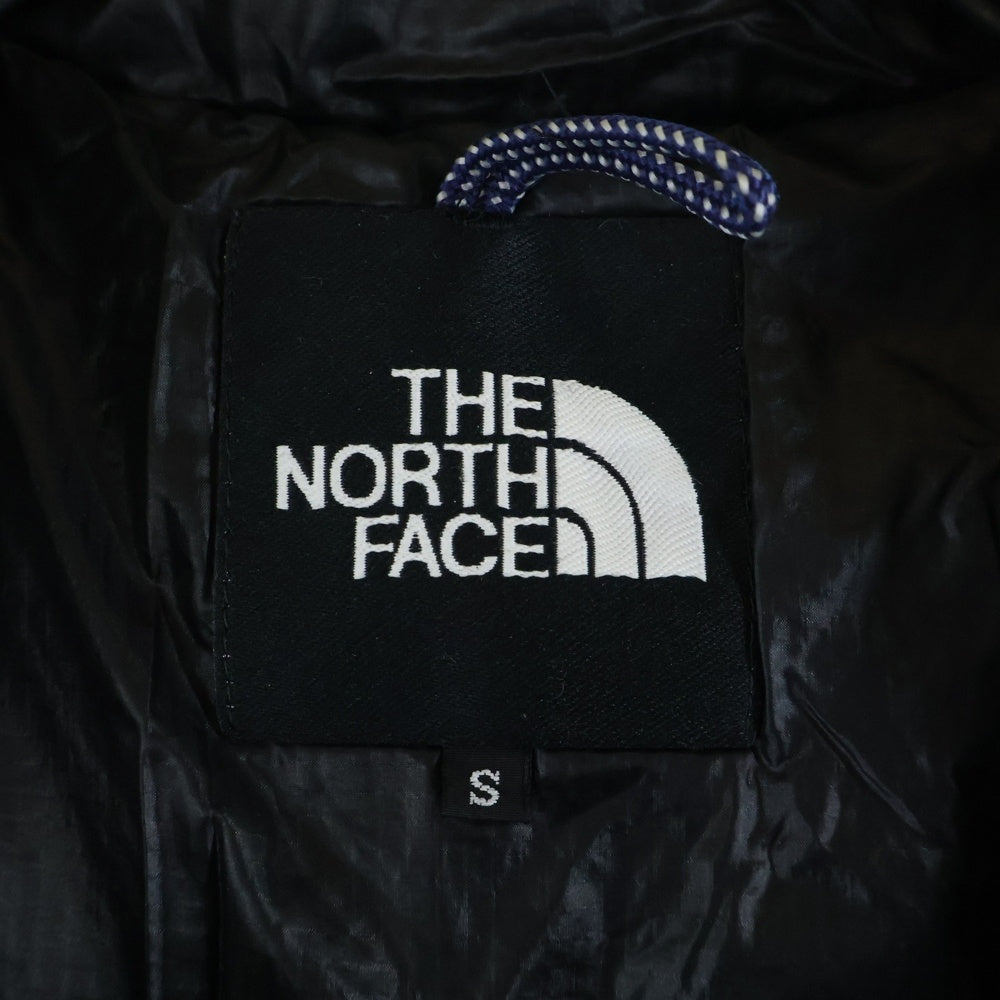 THE NORTH FACE(ザノースフェイス) ロゴ刺繍 フーデッド中綿ジャケット ブラック NY17700