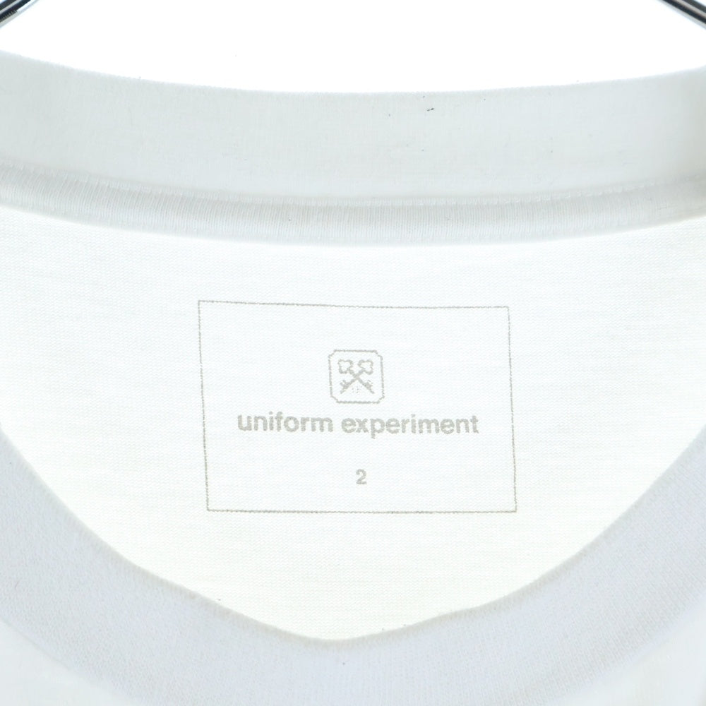 UNIFORM EXPERIMENT(ユニフォームエクスペリメント) 胸エンブロイダリーデザイン クルーネック カットソー 半袖Tシャツ ホワイト UE-232024