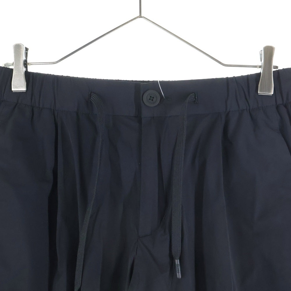 HERNO(ヘルノ) LAMINAR ラミナー リラックスフィット ナイロンブレンド ストレッチ イージーパンツ ブラック PT00001UL-12691-9300
