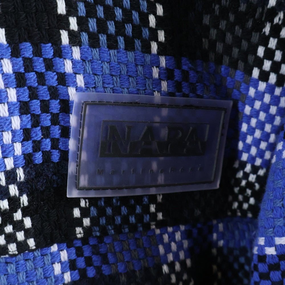 NAPA by Martine Rose(ナパ マーティンローズ) ロゴプレートデザイン リバーシブル チェック柄 ジップアップ ダウンジャケット ブルー NOYI6M