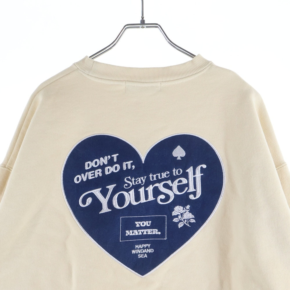 WIND AND SEA(ウィンダンシー) ロゴ刺繍 バックハートパッチ クルーネック スウェット トレーナー ベージュ WDS-O-HTSP-25-Q2-CS-06