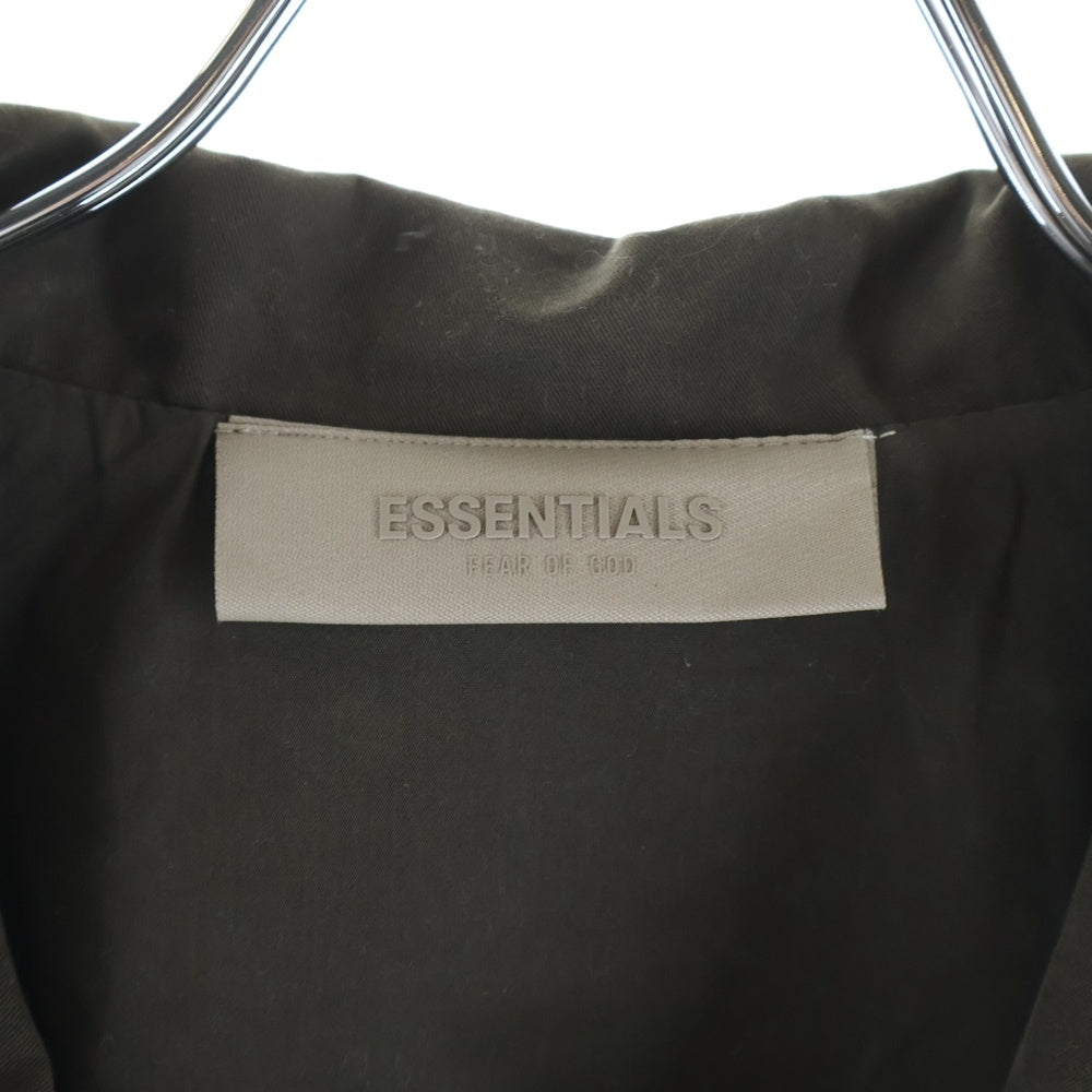 FEAR OF GOD ESSENTIALS(フィアオブゴッド エッセンシャルズ) バックロゴ ポリコットン ステンカラーコート チャコール