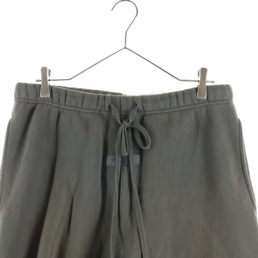 FEAR OF GOD ESSENTIALS(フィアオブゴッド エッセンシャルズ) フロントロゴ スウェットジョガーパンツ ブラウン