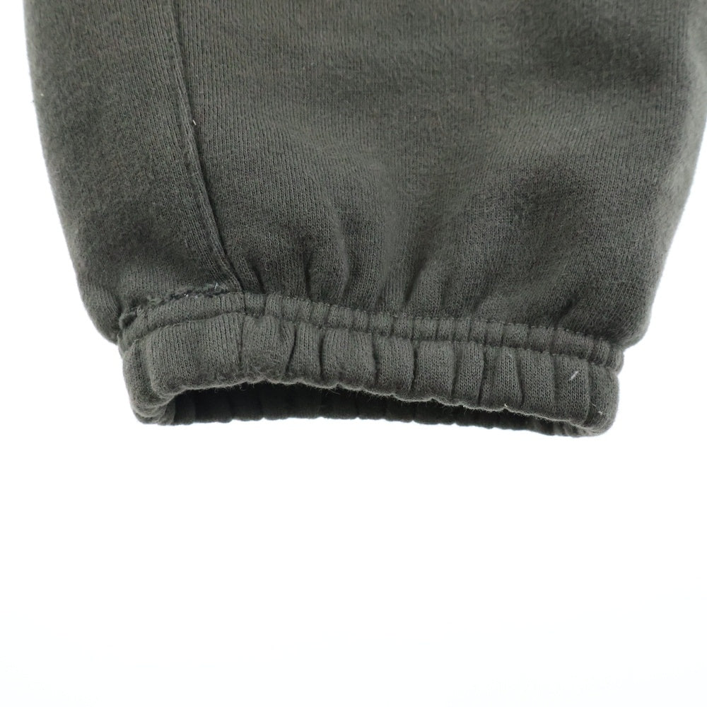 FEAR OF GOD ESSENTIALS(フィアオブゴッド エッセンシャルズ) フロントロゴ スウェットジョガーパンツ ブラウン