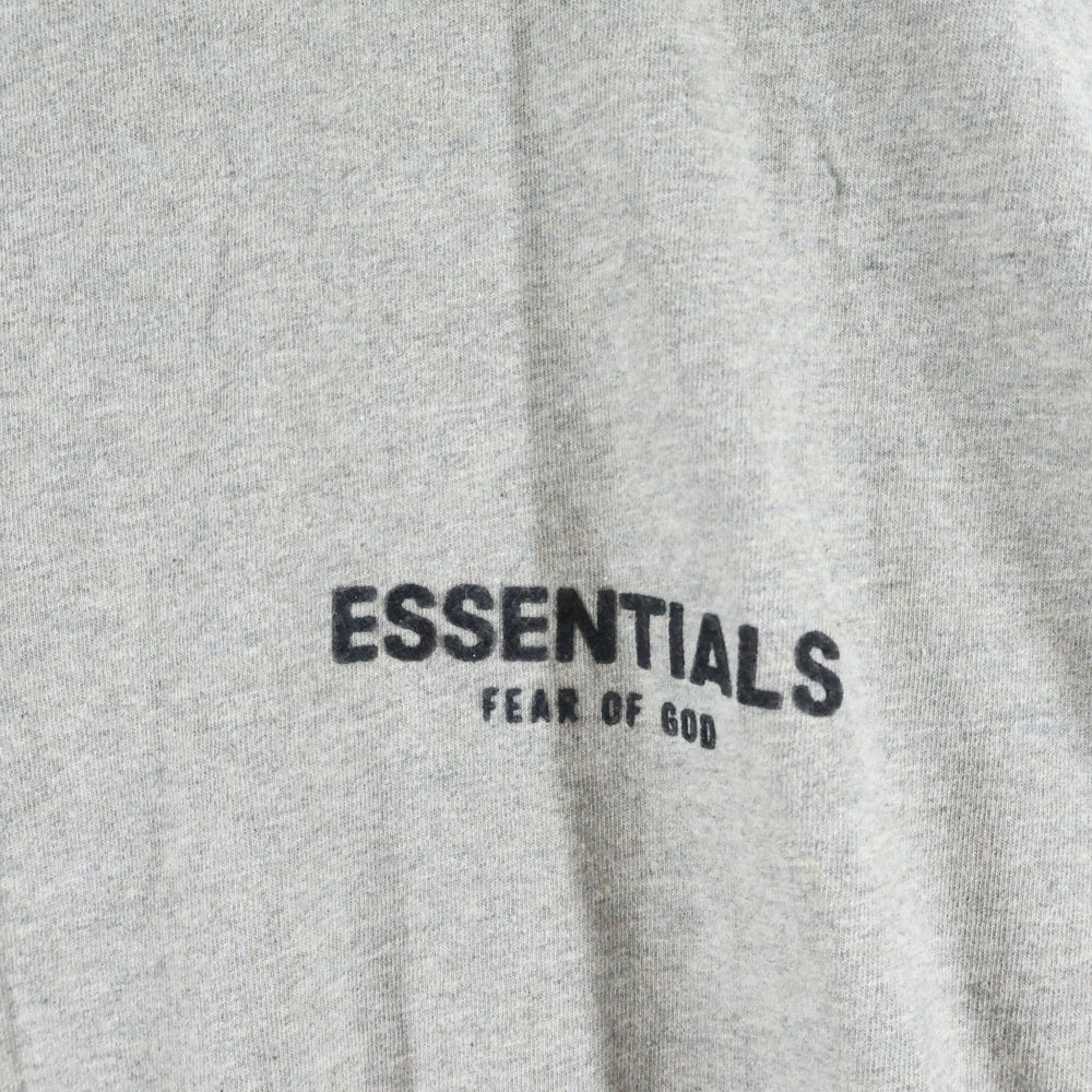 FEAR OF GOD ESSENTIALS(フィアオブゴッド エッセンシャルズ) ロゴ刺繍 クルーネック長袖Tシャツ カットソー グレー