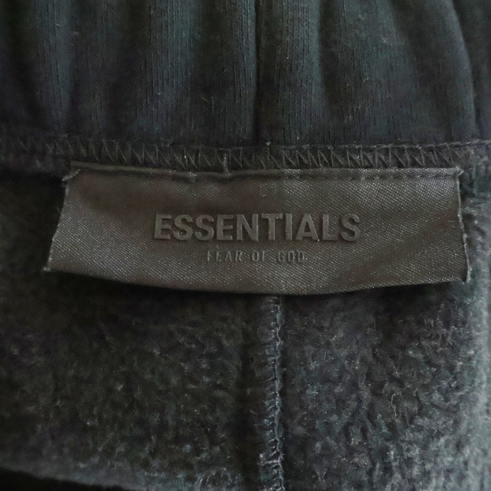 FEAR OF GOD ESSENTIALS(フィアオブゴッド エッセンシャルズ) フロントロゴ スウェットハーフパンツ ショーツ ブラック