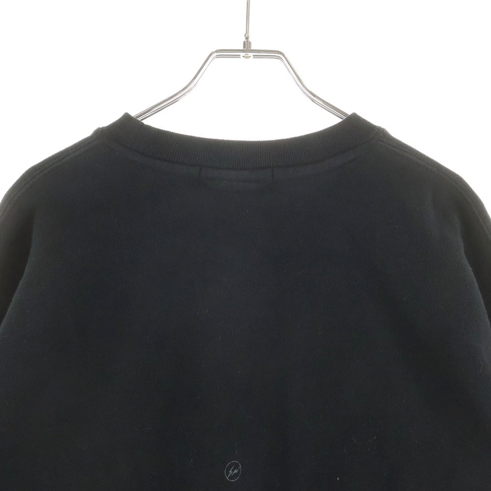 FRAGMENT DESIGN(フラグメントデザイン) ×VARIOUS ARTISTS ヴァリアスアーティスト GUNDAM FRGMT C/N SWEAT ガンダム フロントプリント クルーネックスウェット トレーナー ブラック VBM-15220-C