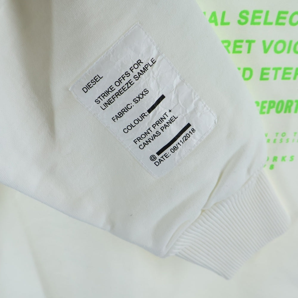 DIESEL(ディーゼル) フロントデザイン クルーネックスウェットトレーナー ホワイト