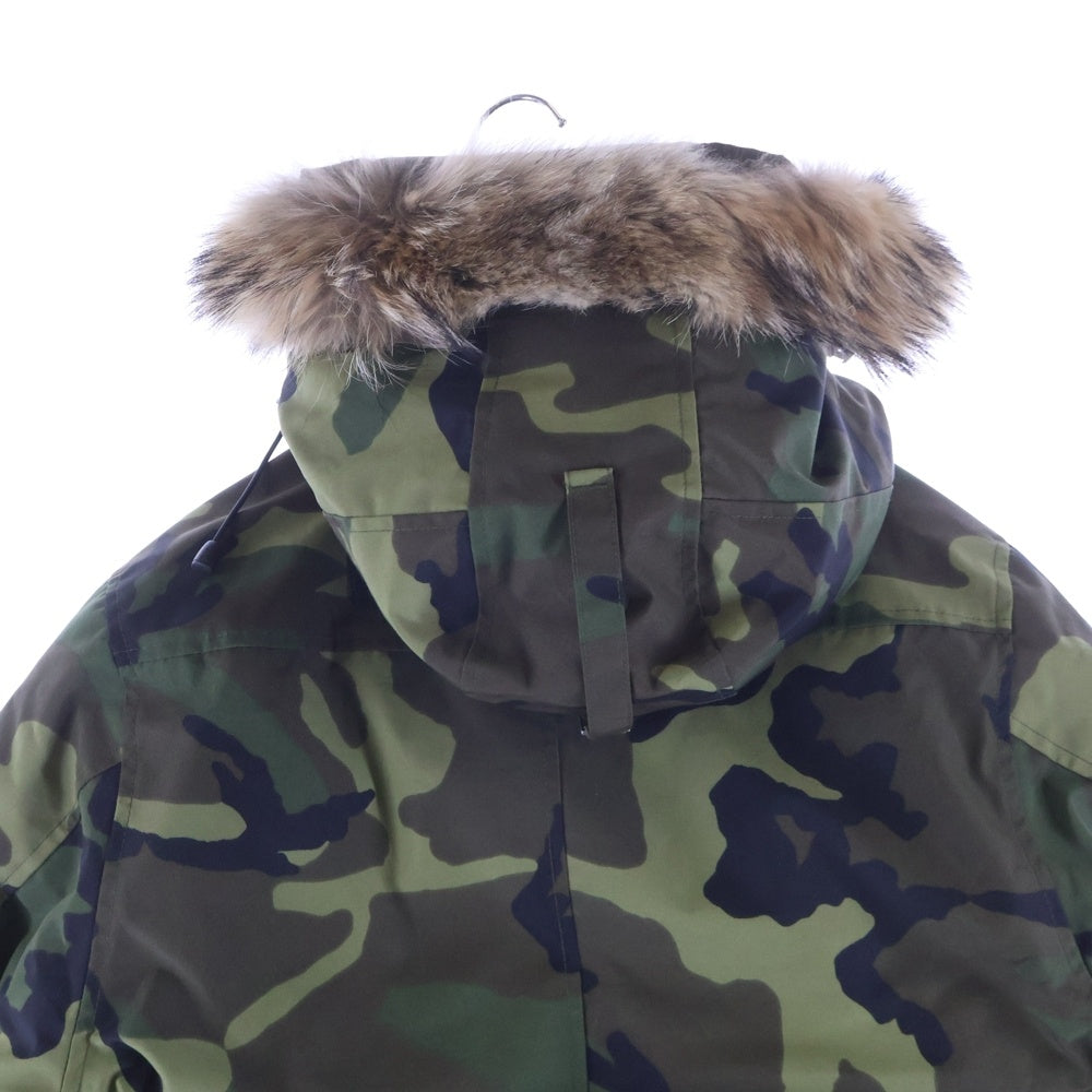 CANADA GOOSE(カナダグース) ×SOPHNET. BROOKFIELD PARKA ×ソフネット ブルックフィールド カモフラ総柄 マルチポケット ファー付きフーデット ダウンジャケット 2304JM/SOPH-156176