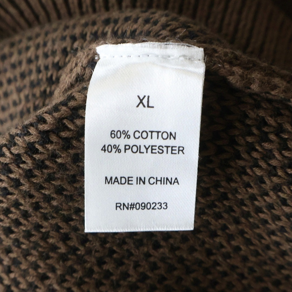 FEAR OF GOD ESSENTIALS(フィアオブゴッド エッセンシャルズ) フロントロゴデザイン コットン混 クルーネック ニット セーター ブラウン