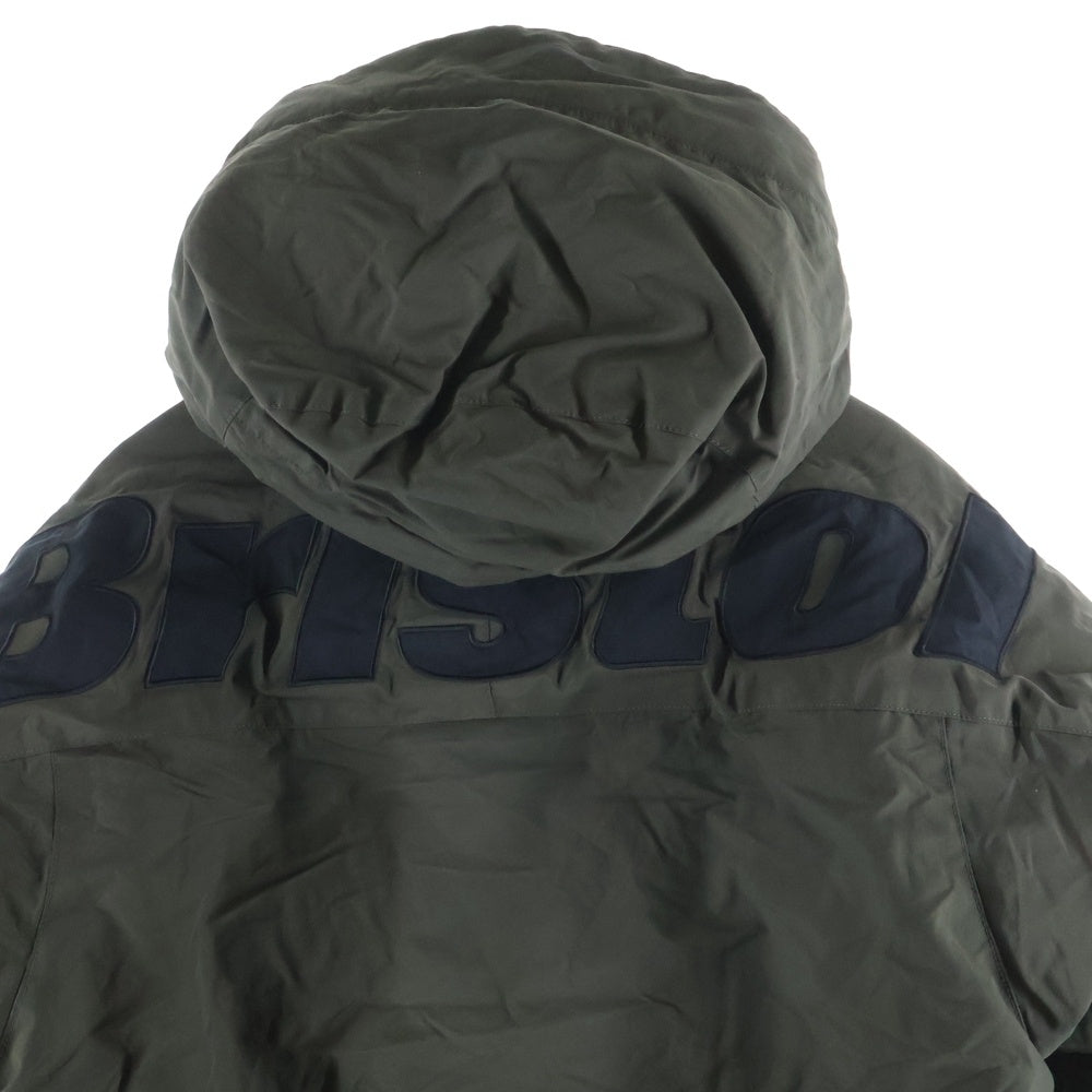F.C.R.B./F.C.Real Bristol/FCRB(エフシーアールビー/エフシーレアルブリストル) 24AW DOWN HOODED JACKET バックロゴ ダウン フーディ ジャケット カーキ FCRB-242051
