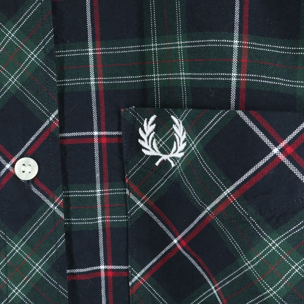 FRED PERRY(フレッドペリー) TARTAN SHIRT タータンチェック コットン ボタンダウン 長袖シャツ グリーン/レッド M1740 Z89