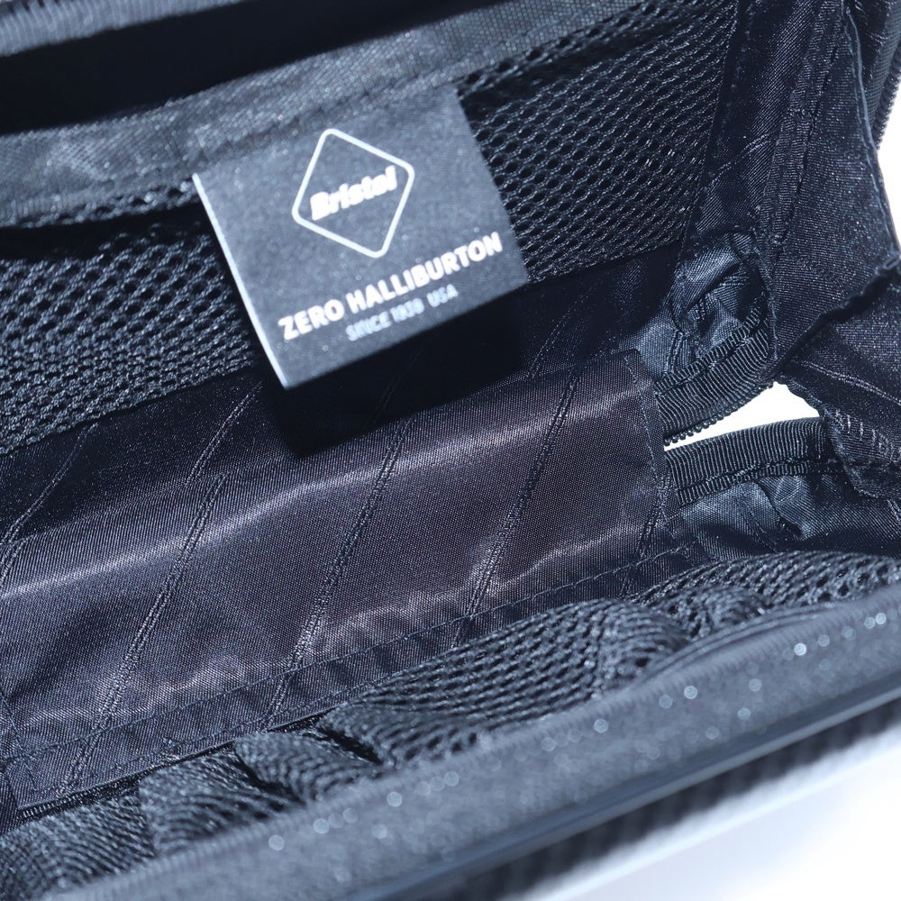 F.C.R.B./F.C.Real Bristol/FCRB(エフシーアールビー/エフシーレアルブリストル) ZERO HALLIBURTON SMALL MULTI CASE スモール マルチケース ブラック 8146101