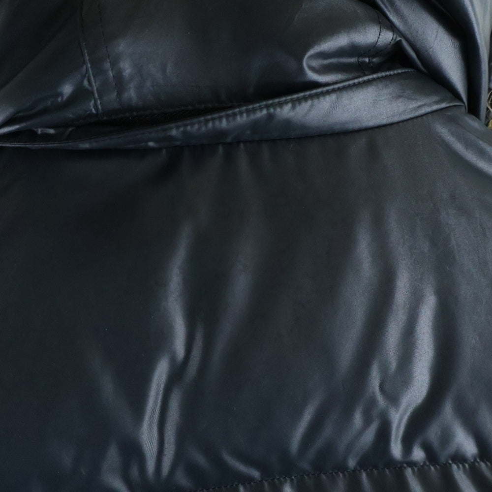 BURBERRY BLACK LABEL(バーバリー ブラックレーベル) 裏地ノバチェック ファーフーデッド ジップアップダウンジャケット ブラック BMP70-736-09