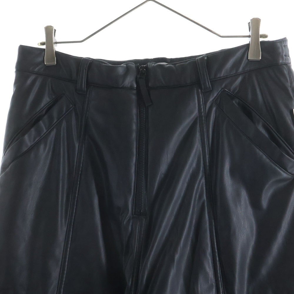 BASICKS(ベイシックス) PU LEATHER CARGO PANTS ジップフライ フェイクレザーカーゴパンツ ブラック