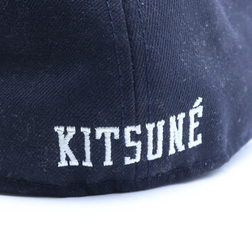 MAISON KITSUNE(メゾンキツネ) ×NEW ERA 59FIFTY Parisien刺繍 ベースボールキャップ ネイビー/レッド