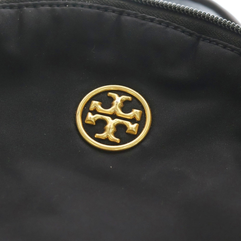 TORY BURCH(トリー バーチ) ロゴデザインプレート マルチポケット リュックサック バック ブラック レディース