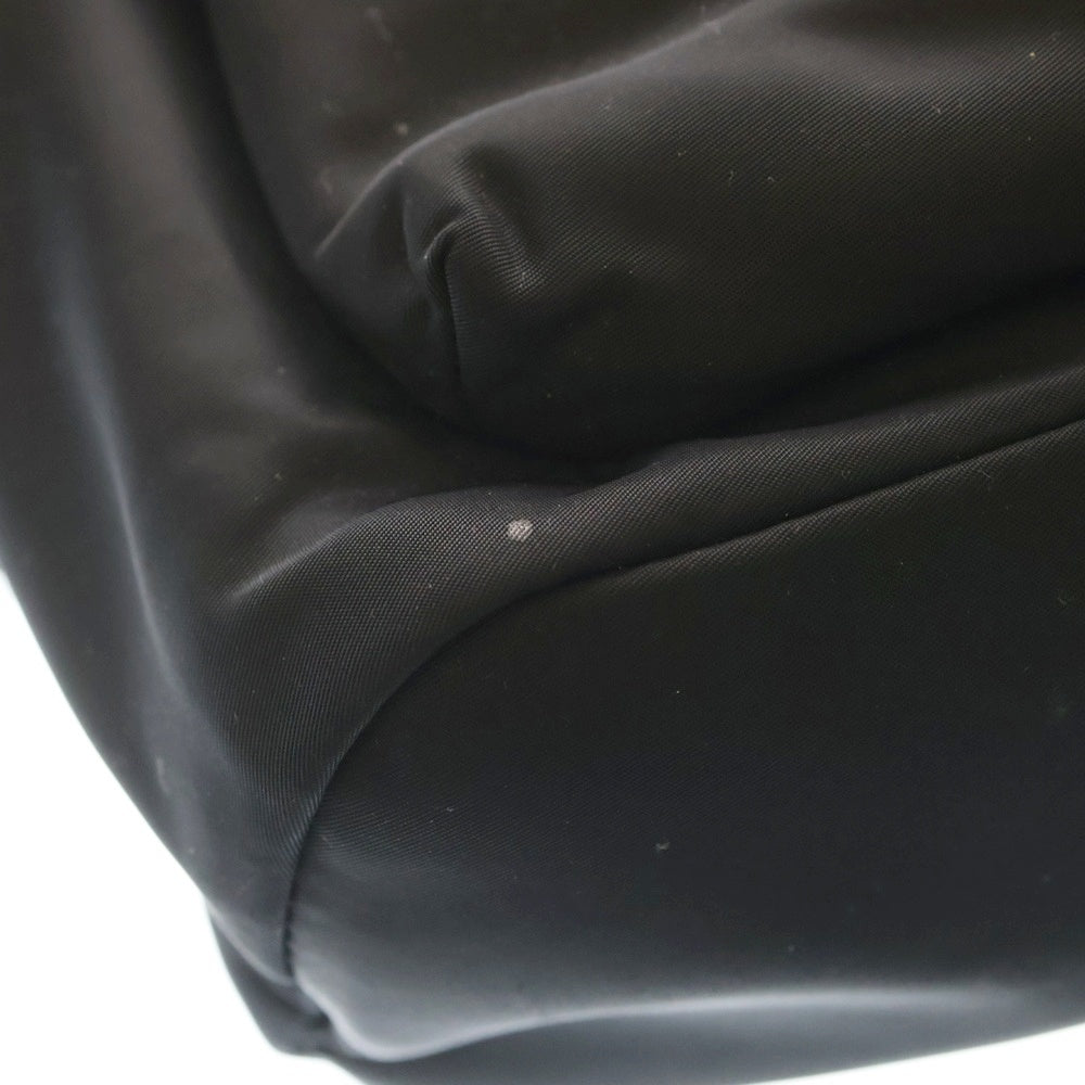 TORY BURCH(トリー バーチ) ロゴデザインプレート マルチポケット リュックサック バック ブラック レディース