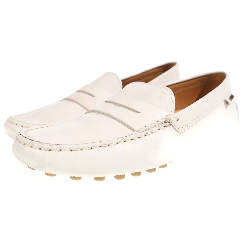 TOD'S(トッズ) ロゴ刻印 ラウンドトゥ コインローファー レディース アイボリー