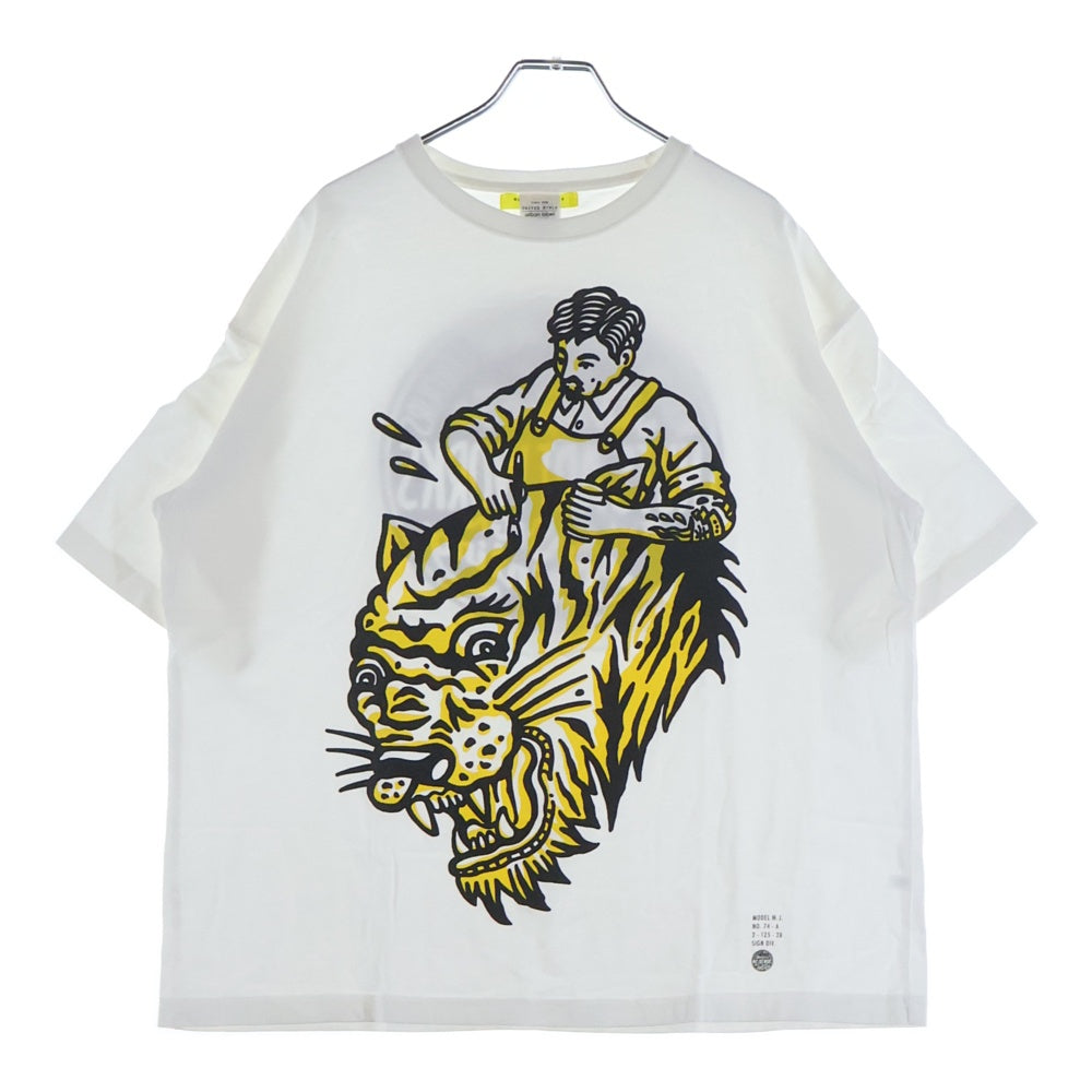 NUTS ART WORKS(ナッツアートワークス) デザインプリント クルーネック半袖Tシャツ カットソー ホワイト