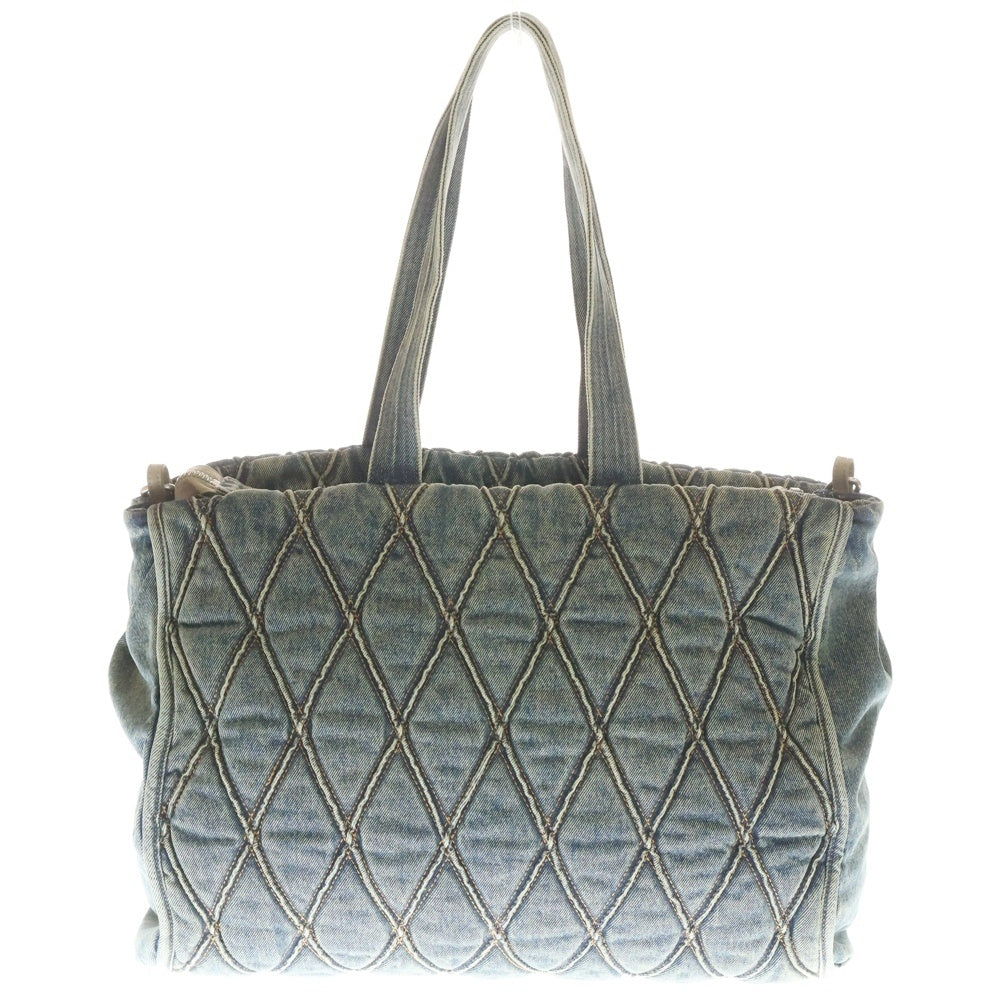 DIESEL(ディーゼル) 24AW CHARM-D-TOTE BAG IN ARGYLE QUILTED DENIM アーガイル柄 デニムキルティング クリスタルロゴチャーム付き ショルダー トートバッグ X10014P5570