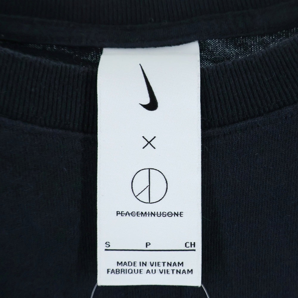 NIKE(ナイキ) ×PEACEMINUSONE ピースマイナスワン ロゴエンブロイダリー クルーネックロングスリーブTシャツ 長袖 ブラック DR0097-010