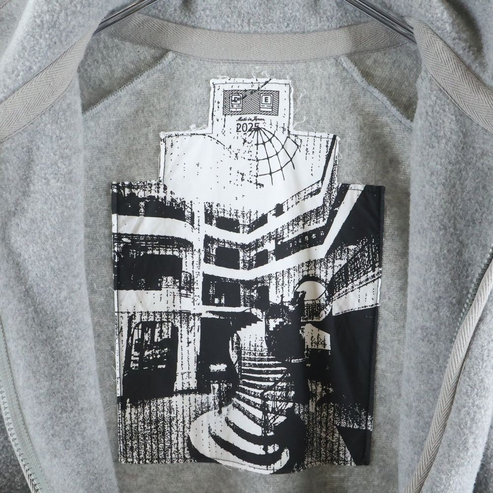 c.e cav empt(シーイー) 25SS FLEECE ZIP UP アームロゴデザイン ダブルポケット ジップアップ フリースジャケット グレー CES27CS28
