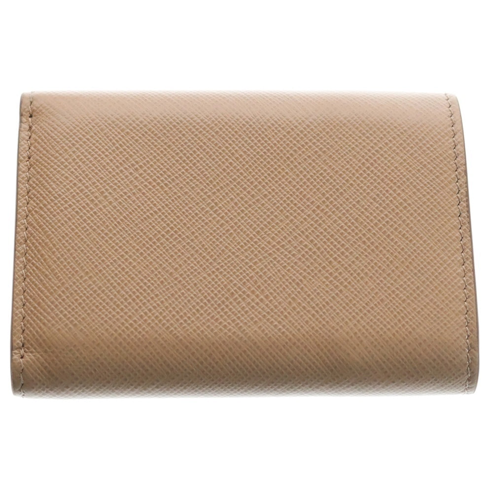 PRADA(プラダ) サフィアーノレザー ロゴプレート コンパクトウォレット コインケース 三つ折りウォレット ベージュ 1MH021QWA