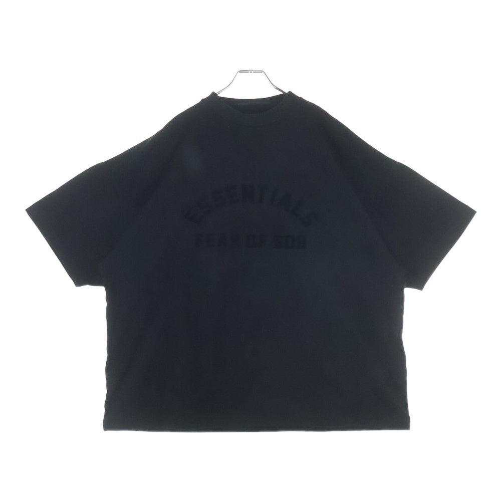 FEAR OF GOD ESSENTIALS(フィアオブゴッド エッセンシャルズ) フロントブランドロゴデザイン クルーネック半袖Tシャツ カットソー ブラック