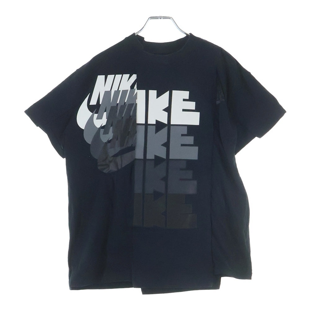 NIKE(ナイキ) ×Sacai WMNS Hybrid T-shirt サカイ ウィメンズ ハイブリット ドッキング加工 フロントロゴプリントTシャツ 半袖クルーネックカットソー ブラック CD6310-010 レディース