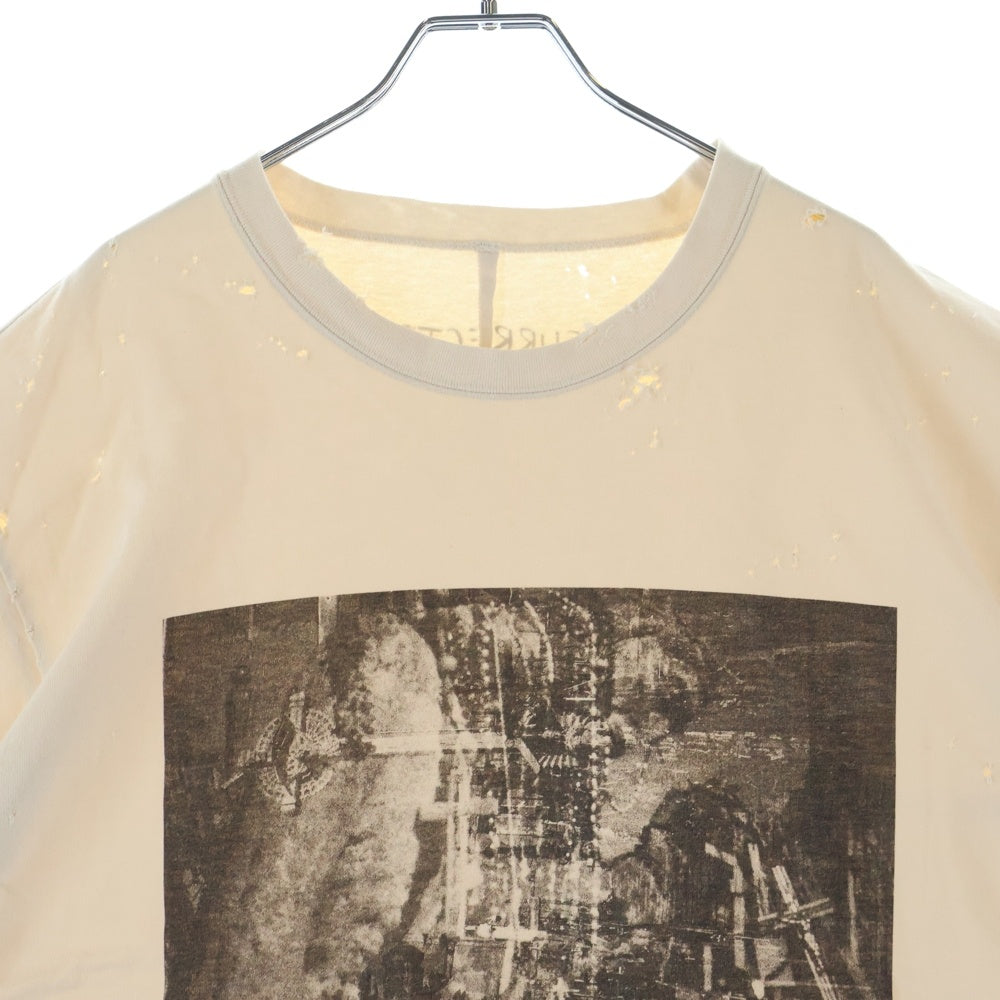 ISAMU KATAYAMA BACKLASH(イサムカタヤマバックラッシュ) 24SS ×RESURRECTION レザレクション コットン天竺製品染 ダメージ加工Tシャツ 半袖クルーネックカットソー ベージュ RES-2111-01