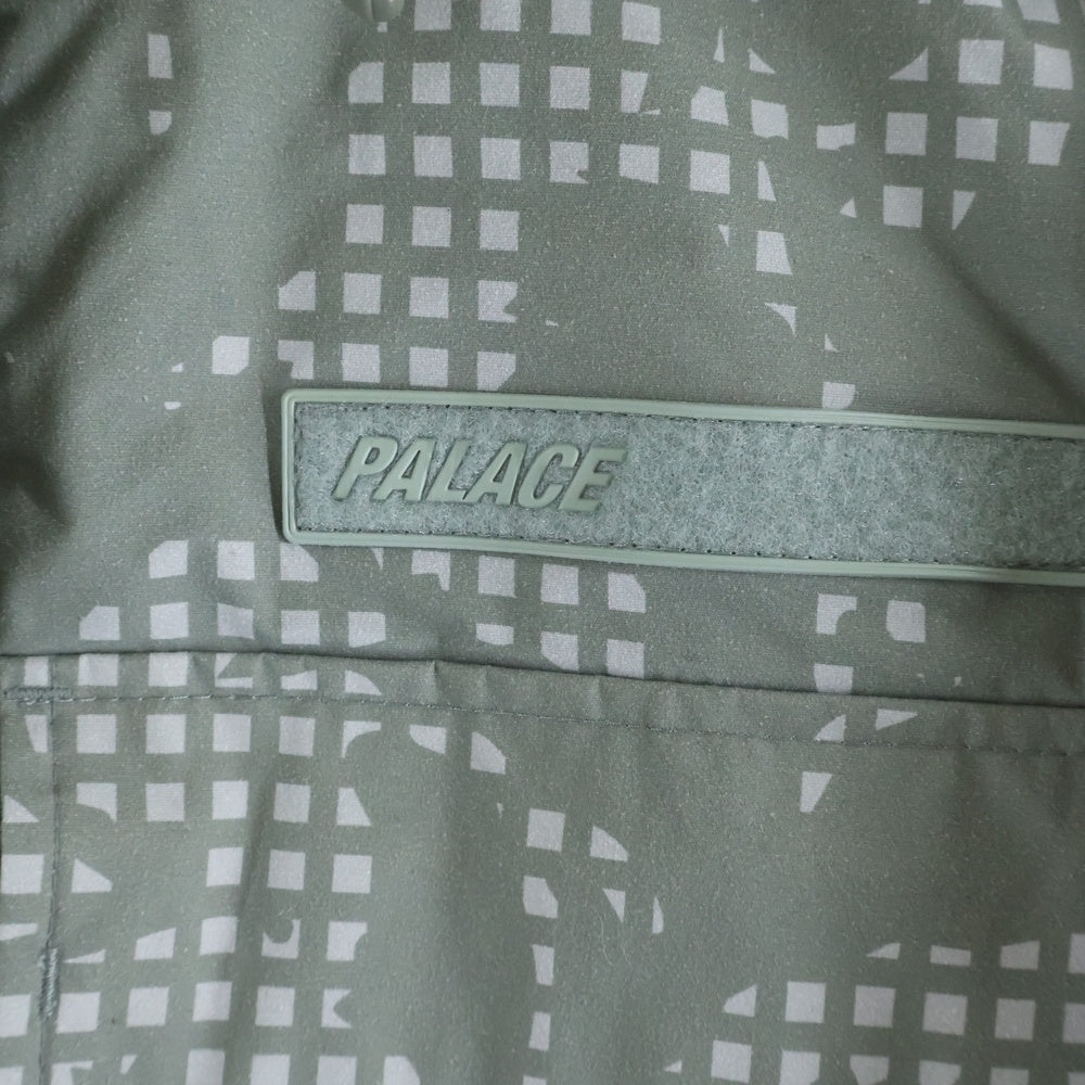 Palace Skateboards(パレススケートボーズ) 24AW PCWCS HOODED JACKET DIGI DPM ピーシーダブリューシーエス デジタルカモ総柄 ファーフーデッド パファージャケット グレー
