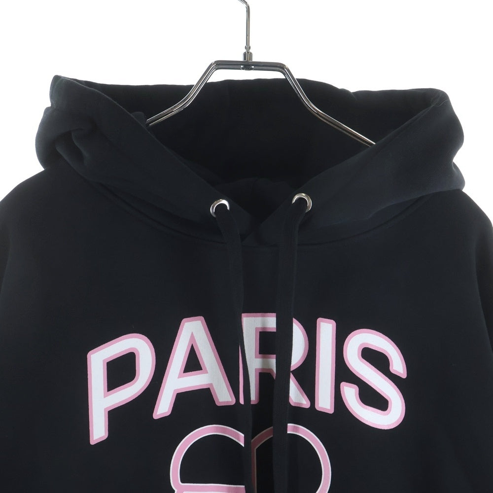 PARIS SAINT-GERMAIN(パリサンジェルマン) ×BLACKPINK ELEVATED GRAPHIC HOODIE エレベイテッド グラフィック プルオーバースウェットパーカー フーディー ブラック ST856-BLKPSG-BPP