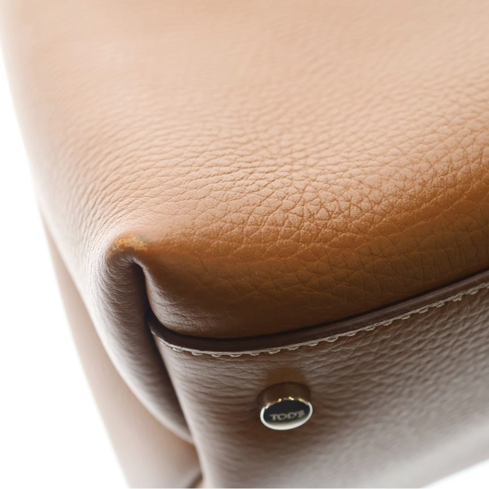TOD'S(トッズ) Tタイムレス ロゴ刻印 2WAY レザーショルダーバッグ ハンドバッグ ブラウン レディース