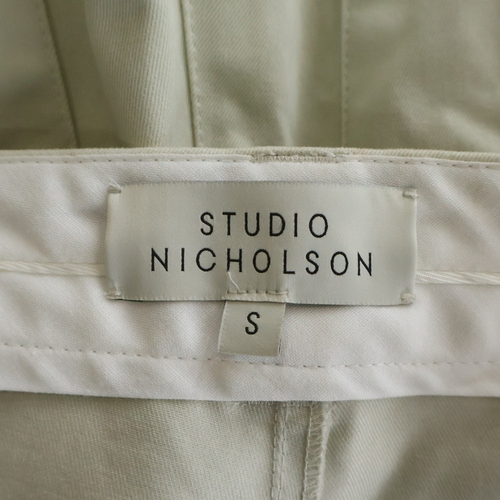 STUDIO NICHOLSON(スタジオニコルソン) SORTE PEACHED COTTON TWILL PANTS ピーチド コットンツイル ジップアップ ワイドパンツ アイボリー 51-10-721008