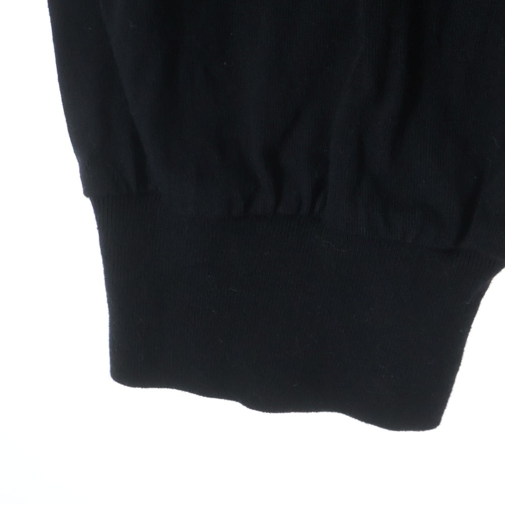 FEAR OF GOD ESSENTIALS(フィアオブゴッド エッセンシャルズ) フロントロゴ ドロップショルダー モックネック ロングスリーブ 長袖Tシャツ カットソー ブラック