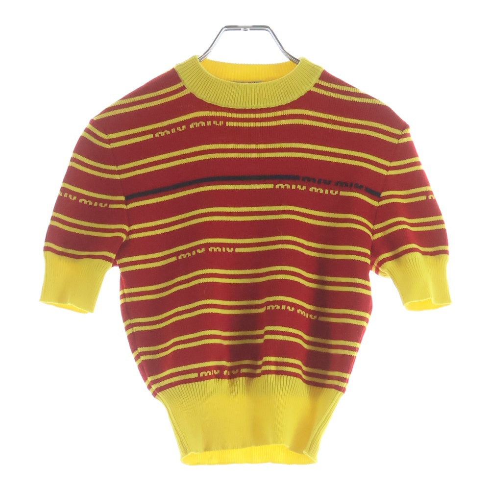 miumiu(ミュウミュウ) ロゴボーダーデザイン クロップド丈 クルーネックプルオーバー 半袖ニットセーター レッド/イエロー レディース MML324 NOC